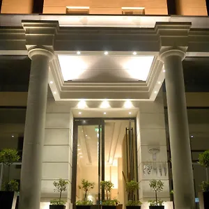 premium-tower-suites.hotelsmendoza.com/