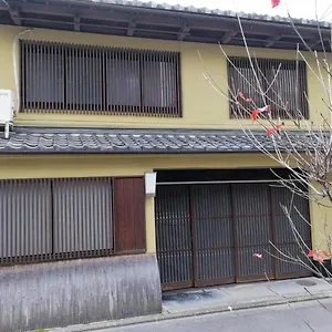 京都二条城近く京町屋120年の歴史に泊まる 京都市
